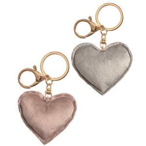 Never lose your keys again with Lily Loves' velvet heart keyring! Or make your bag stand out from the crowd! Available in 2 colours: grey and mauve.