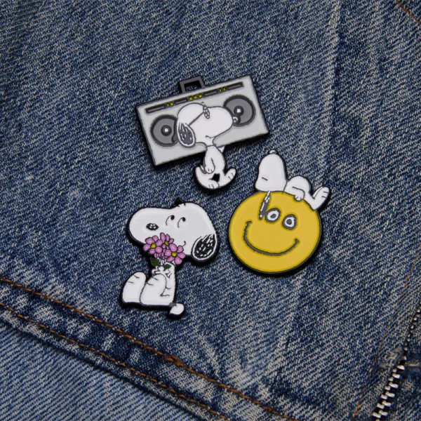 Peanuts Pin - Woodstock Space - Image 3