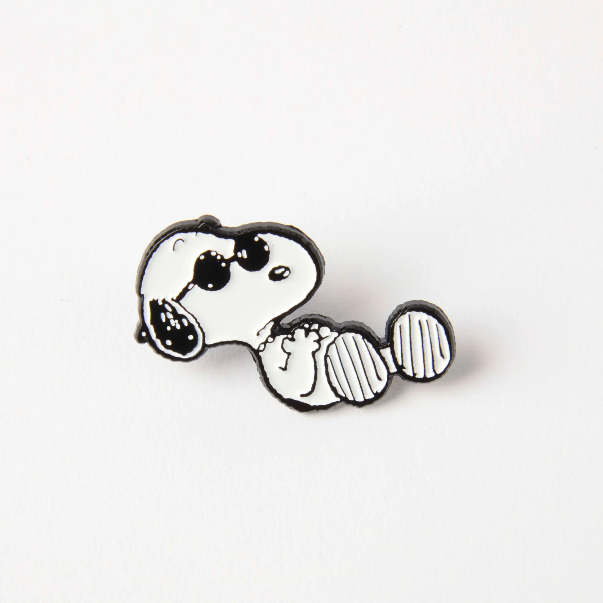 Peanuts Pin - Slacker