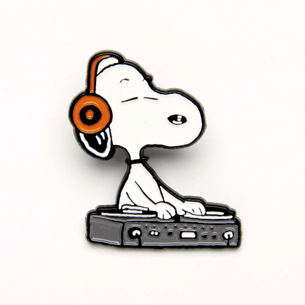 Peanuts Pin - DJ