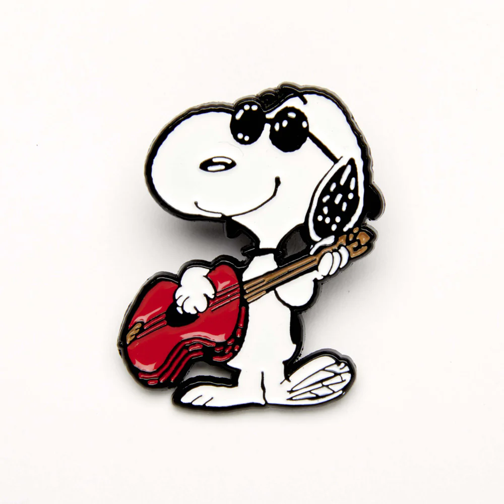 Peanuts Pin - Guitar
