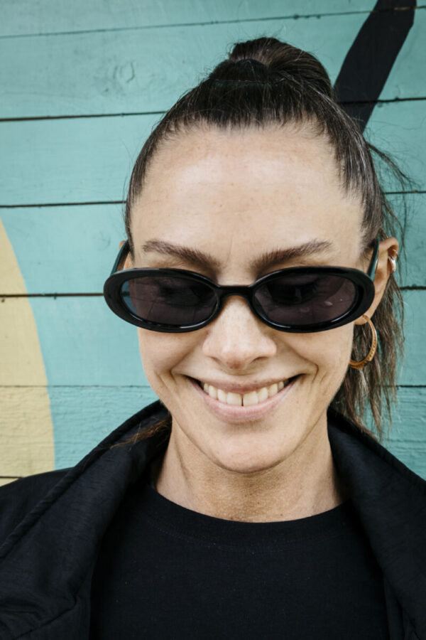 Alice - Black - Sunglasses - Image 3