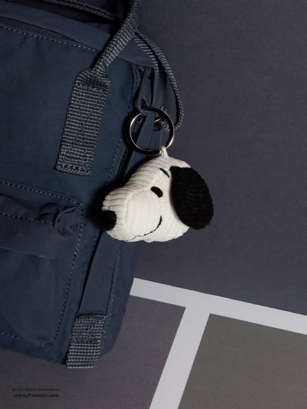 Snoopy Head Corduroy Cream Keyring - Image 4