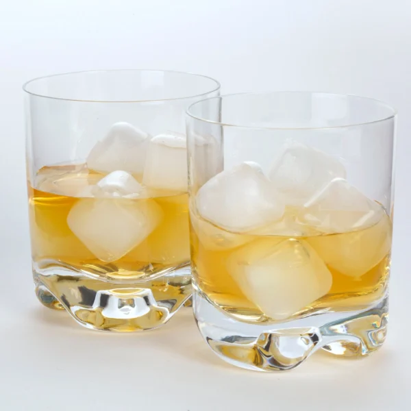 Clear Reusable Ice Cubes - Image 3