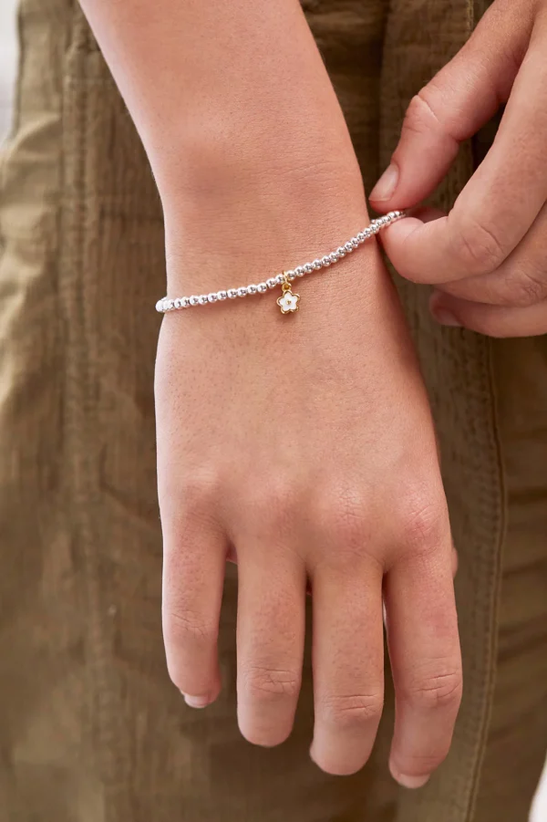 Wonderful Daughter Flower Bracelet - Image 2