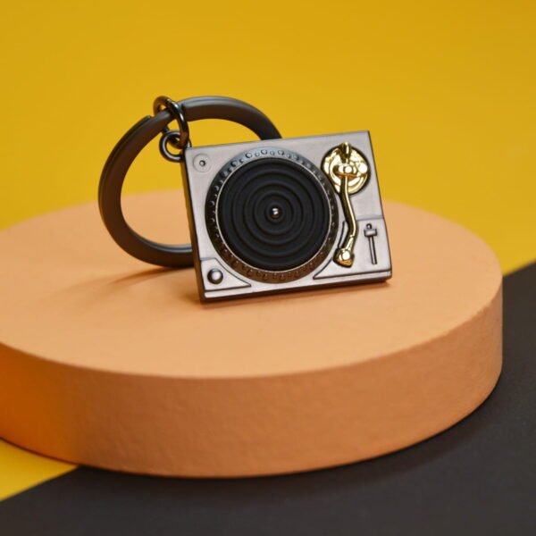 Turntable Keyring - Image 3
