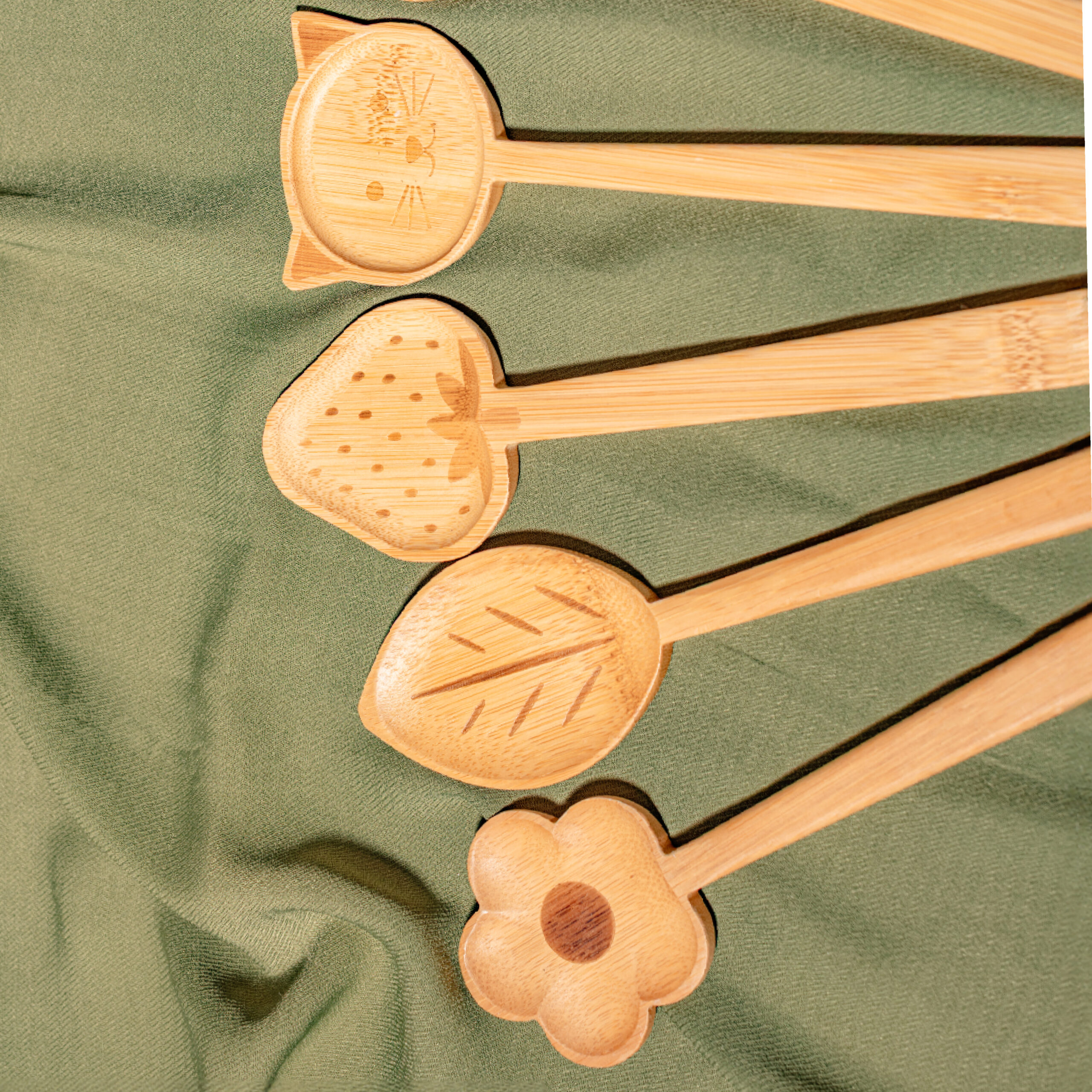 Strawberry Salad Servers - Image 3