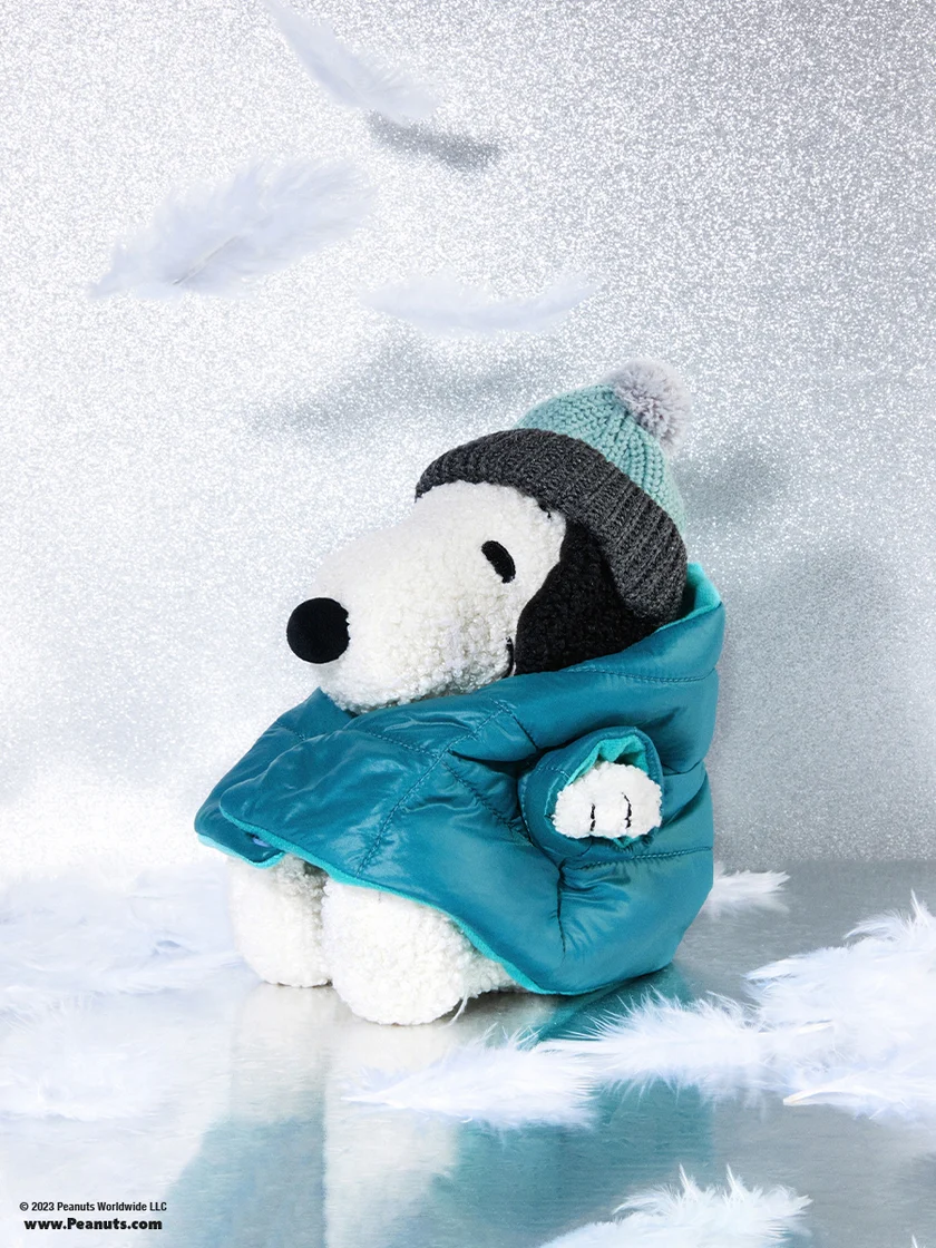 Snoopy With Puffer Jacket 20cm - Image 3